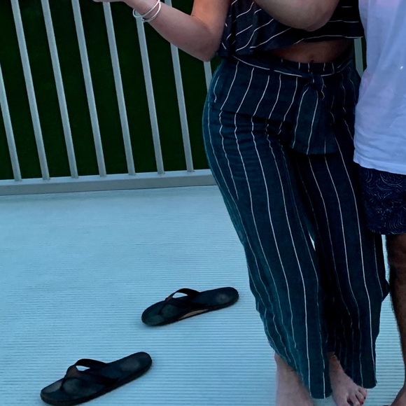 Faithful the brand navy and white set - Picture 3 of 3